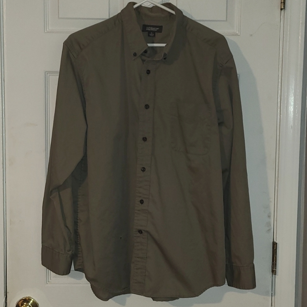 Gently used LS button up shirt